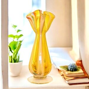 Kreiss Corp. Handblown Ruffle-Top Pedestal Vase